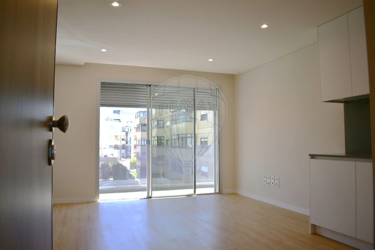 Apartamento T1 para Venda em Custóias, Leça do Balio e Guifões Foto 7