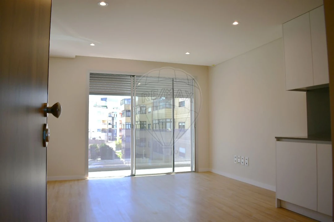 Apartamento T1 para Venda em Custóias, Leça do Balio e Guifões Foto 7