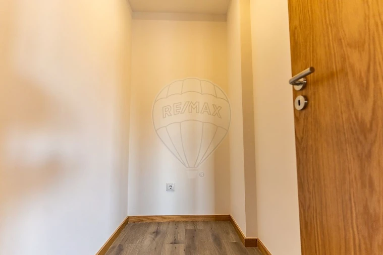 Apartamento T1 para Arrendamento em Aguas Santas Foto 13