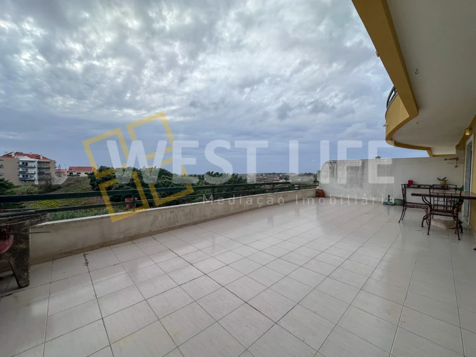 Apartamento T2 para Arrendamento em Mafra Foto 7