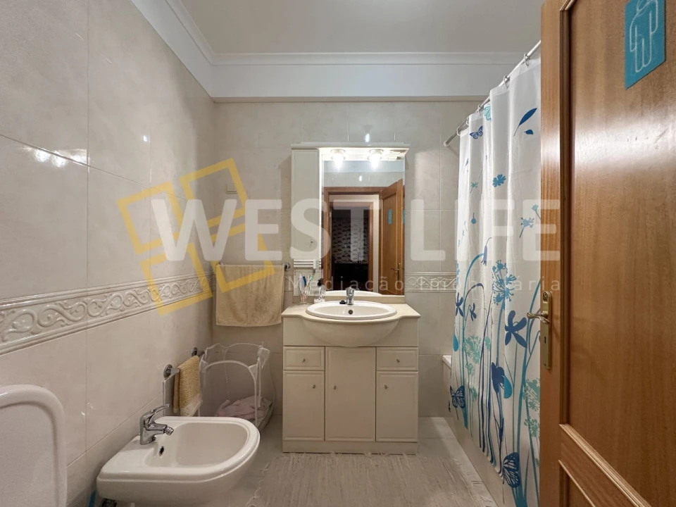 Apartamento T2 para Arrendamento em Mafra Foto 20