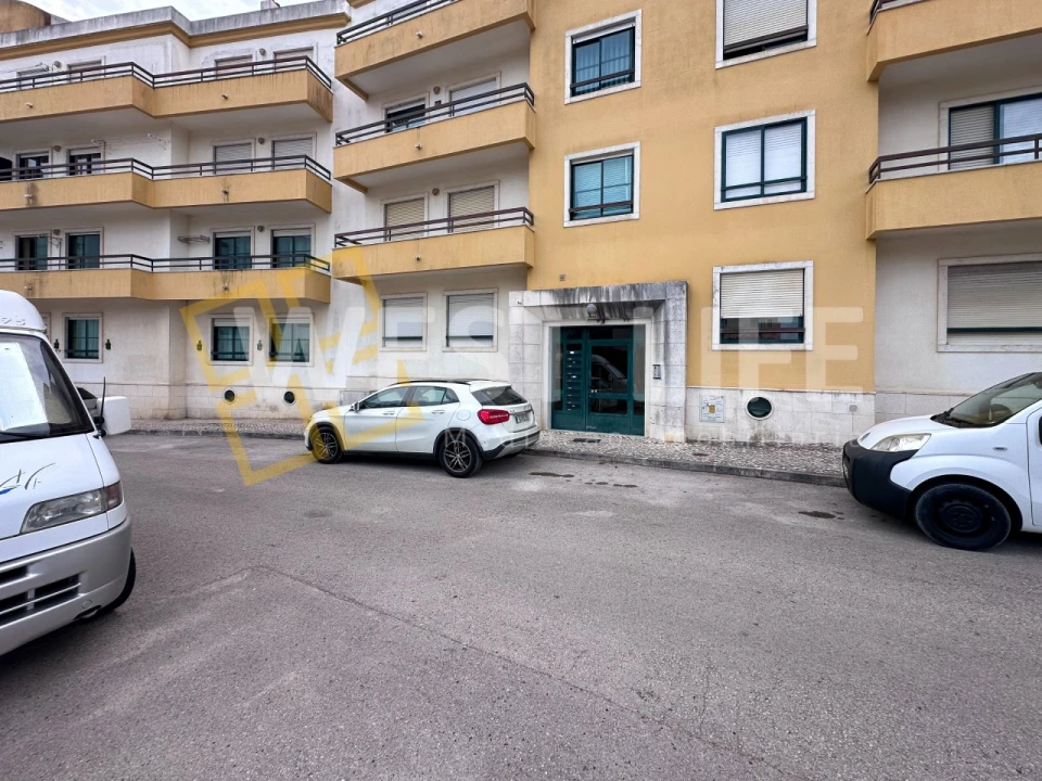 Apartamento T2 para Arrendamento em Mafra Foto 29
