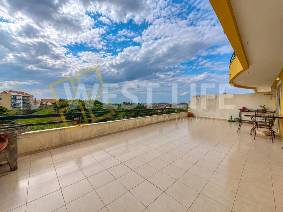 Apartamento T2 para Arrendamento em Mafra Foto 1
