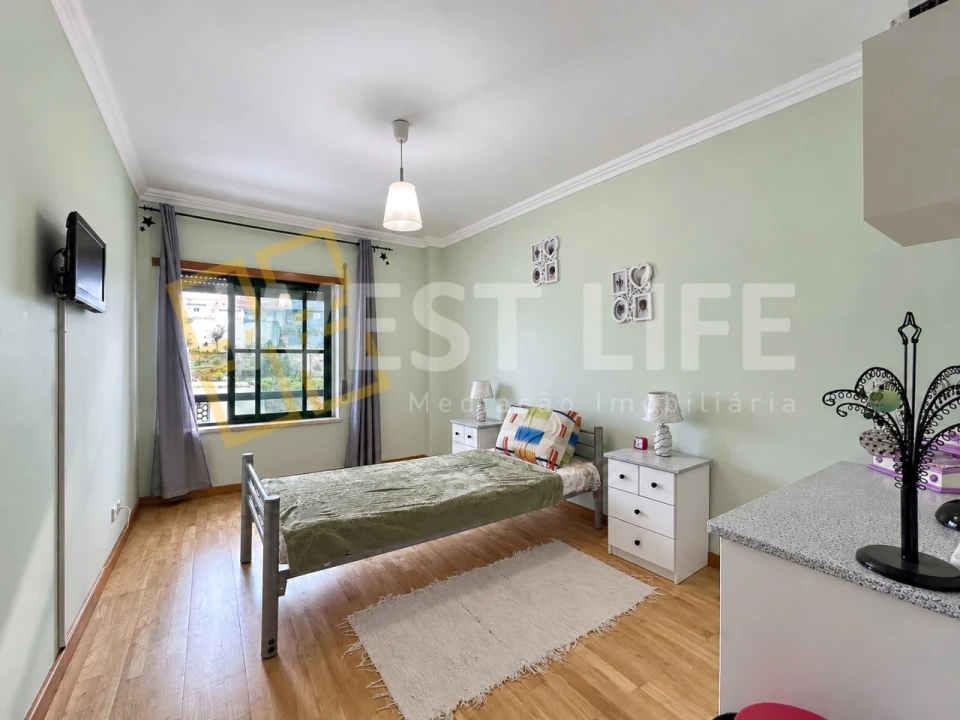 Apartamento T2 para Arrendamento em Mafra Foto 18
