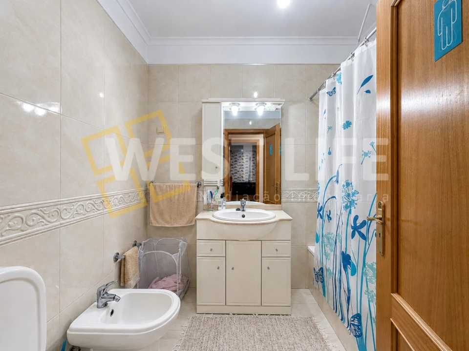 Apartamento T2 para Arrendamento em Mafra Foto 25