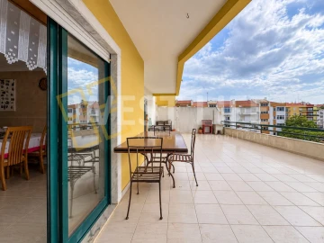Apartamento T2 para Arrendamento em Mafra