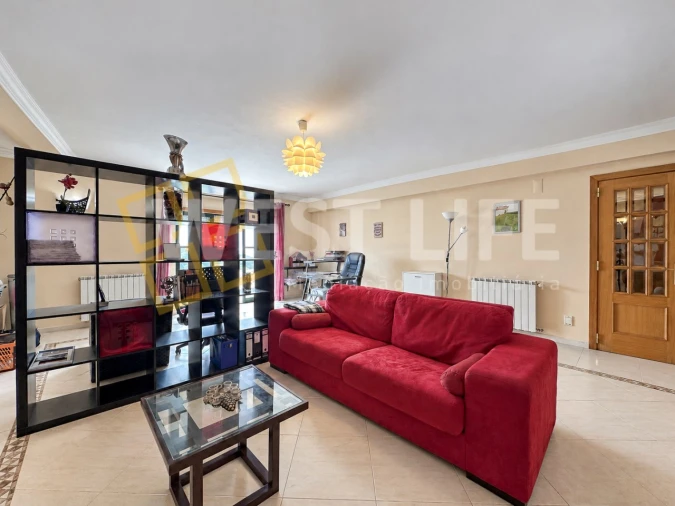 Apartamento T2 para Arrendamento em Mafra Foto 3