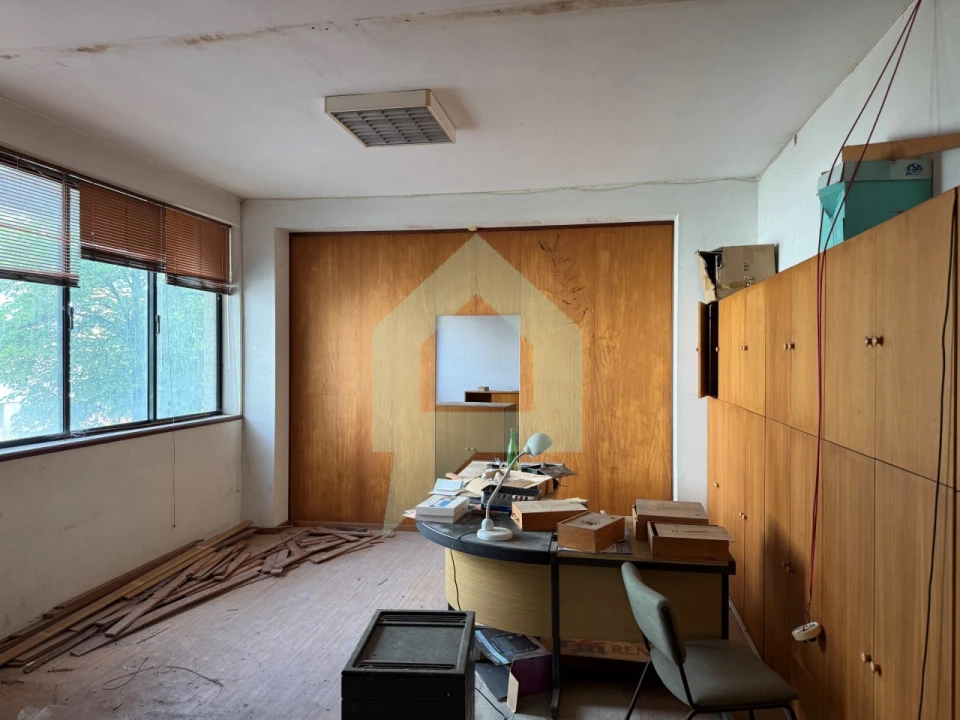 Loja para Venda em Arcozelo Foto 15