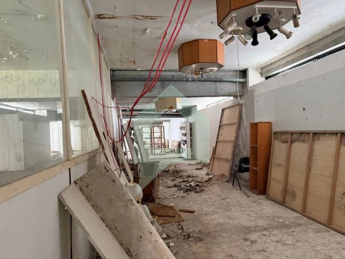 Loja para Venda em Arcozelo Foto 5