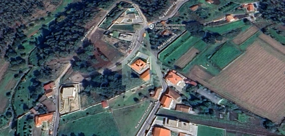 Terreno para Venda em Vila Cova e Feitos