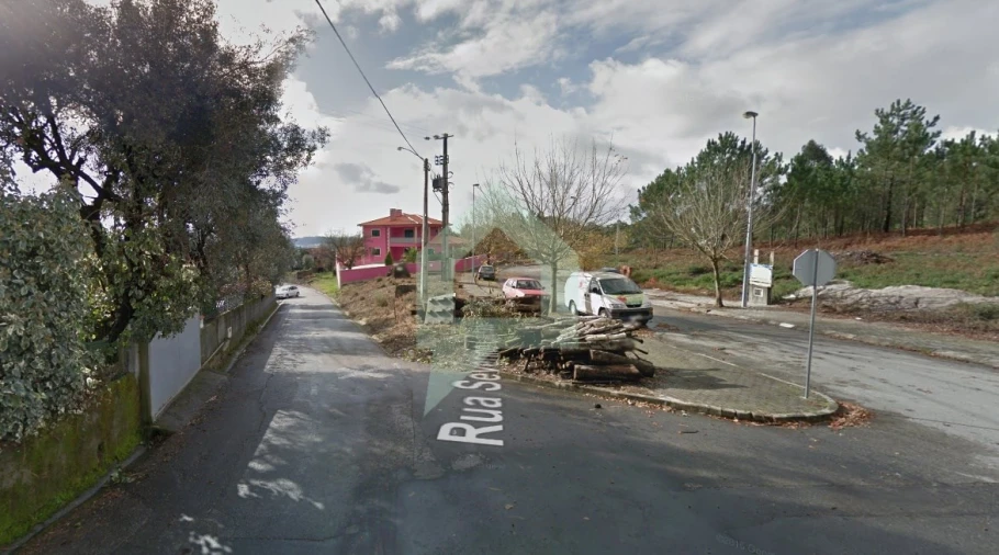 Terreno para Venda em Vila Cova e Feitos Foto 4