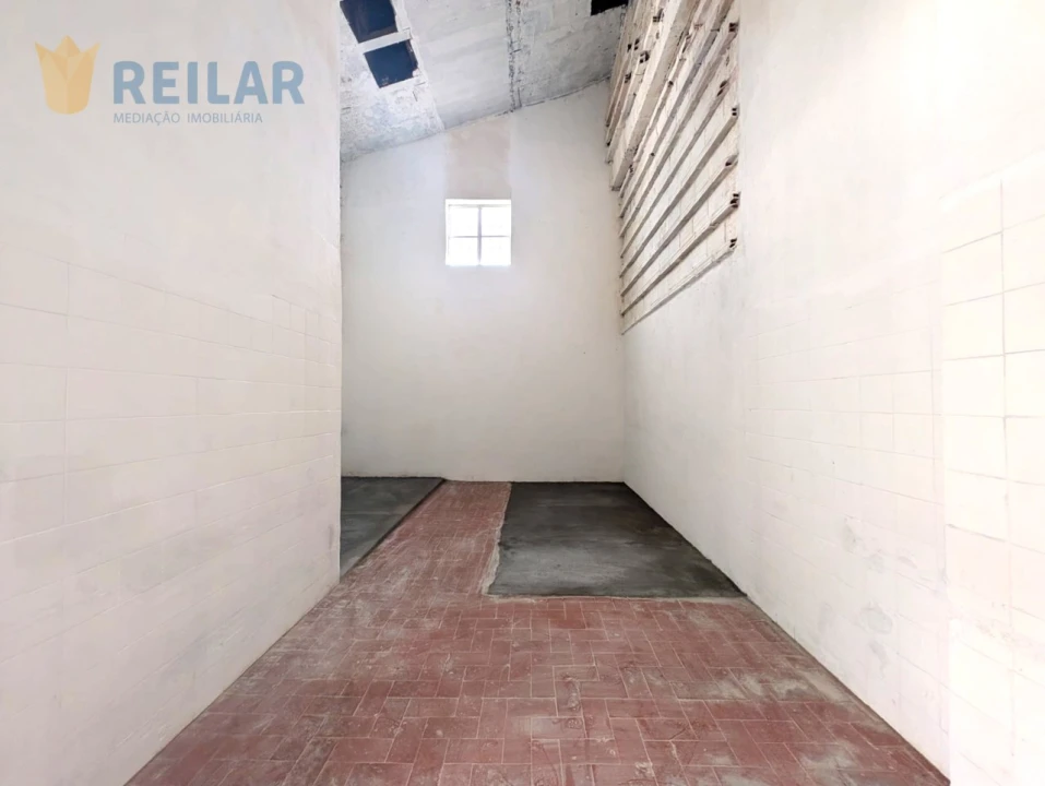 Armazém para Arrendamento em Santa Iria de Azoia, São João da Talha e Bobadela Foto 5