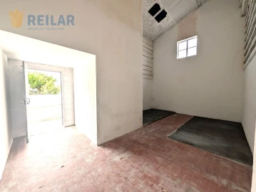 Armazém para Arrendamento em Santa Iria de Azoia, São João da Talha e Bobadela
