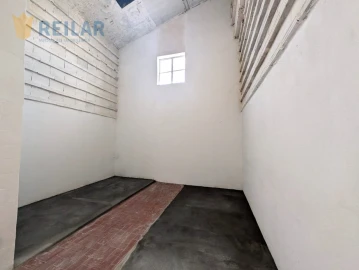 Armazém para Arrendamento em Santa Iria de Azoia, São João da Talha e Bobadela
