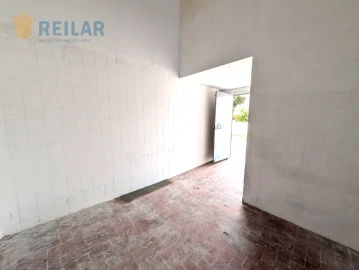 Armazém para Arrendamento em Santa Iria de Azoia, São João da Talha e Bobadela