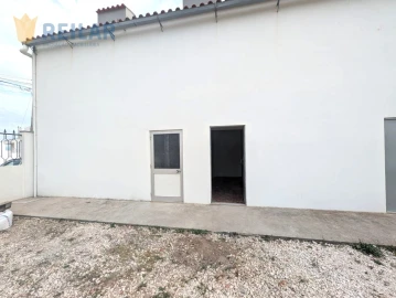 Armazém para Arrendamento em Santa Iria de Azoia, São João da Talha e Bobadela