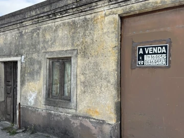 Moradia T1 para Venda em Marinha das Ondas