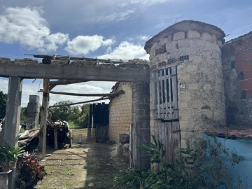 Moradia T1 para Venda em Marinha das Ondas