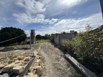 Moradia T1 para Venda em Marinha das Ondas