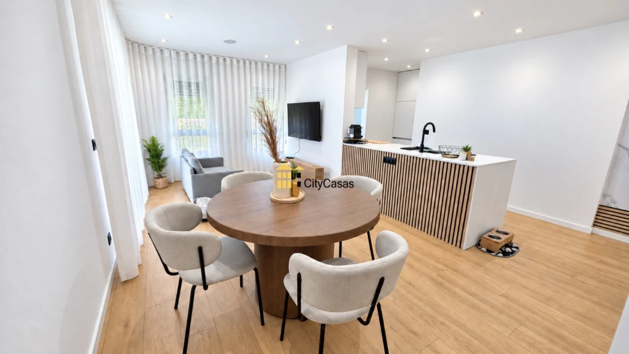 Apartamento T2 para Venda em Ermesinde Foto 1