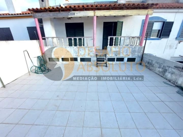 Moradia T3 para Venda em Azeitão (São Lourenço e São Simão)