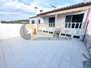 Moradia T3 para Venda em Azeitão (São Lourenço e São Simão)