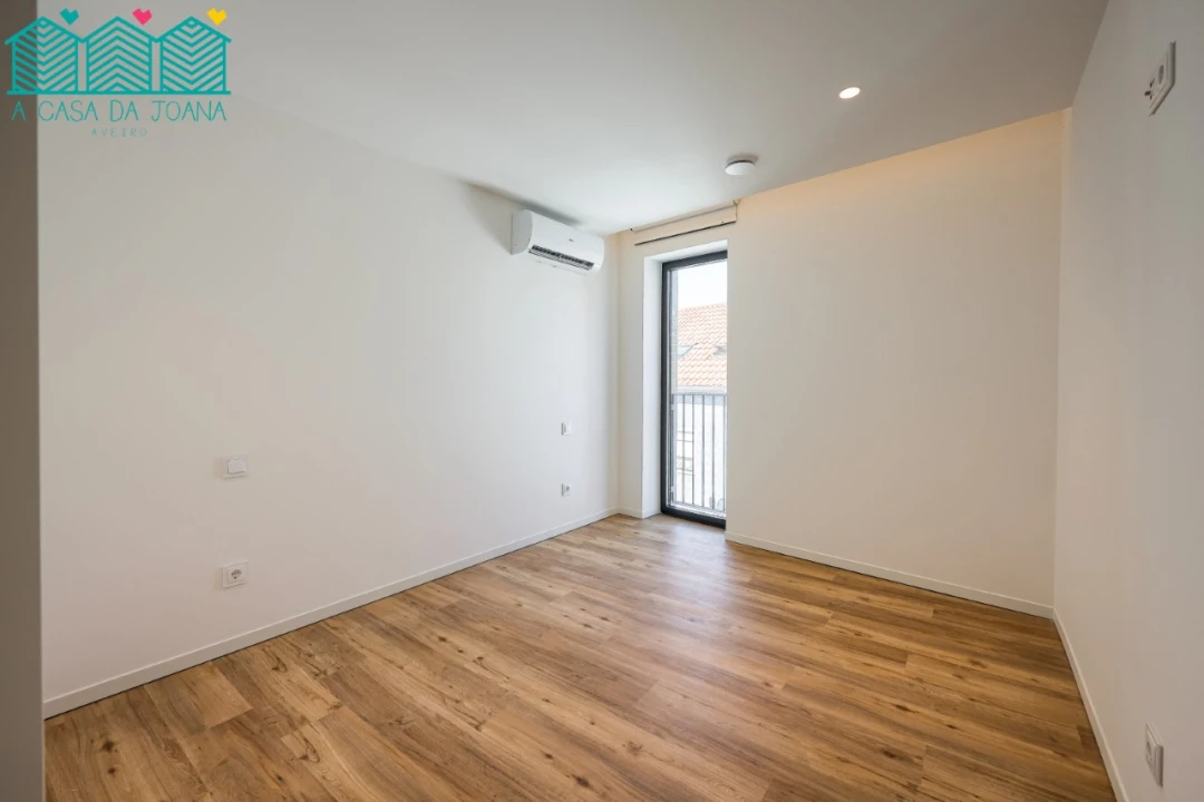 Apartamento T2 para Venda em Glória e Vera Cruz Foto 10