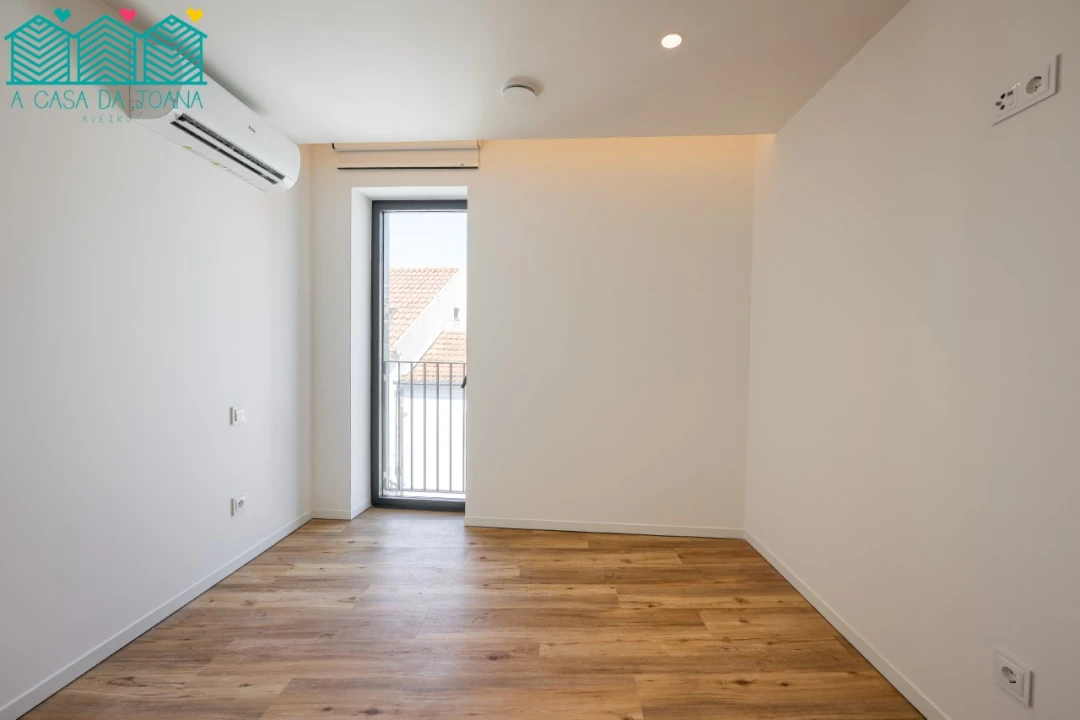 Apartamento T2 para Venda em Glória e Vera Cruz Foto 11
