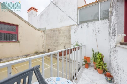 Moradia T3 para Venda em Glória e Vera Cruz