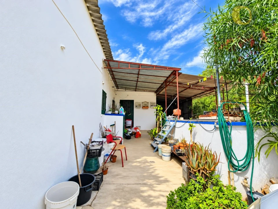Moradia T3 para Venda em Santa Barbara de Nexe Foto 8