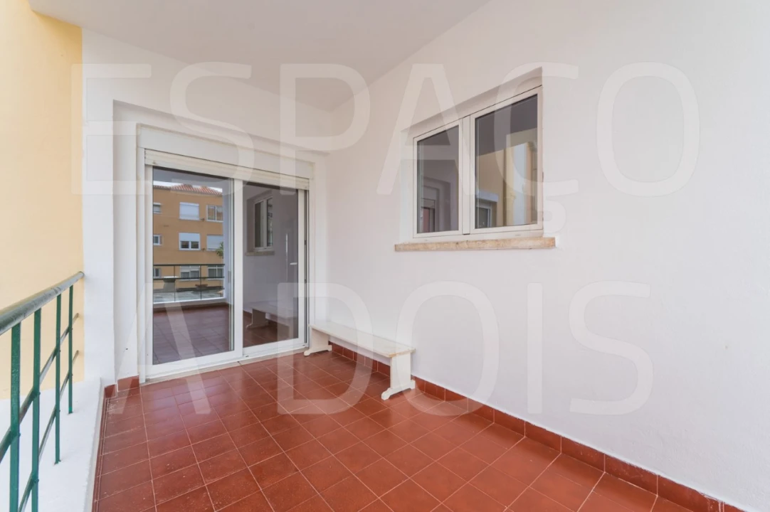 Apartamento T4 para Arrendamento em Alvalade Foto 7