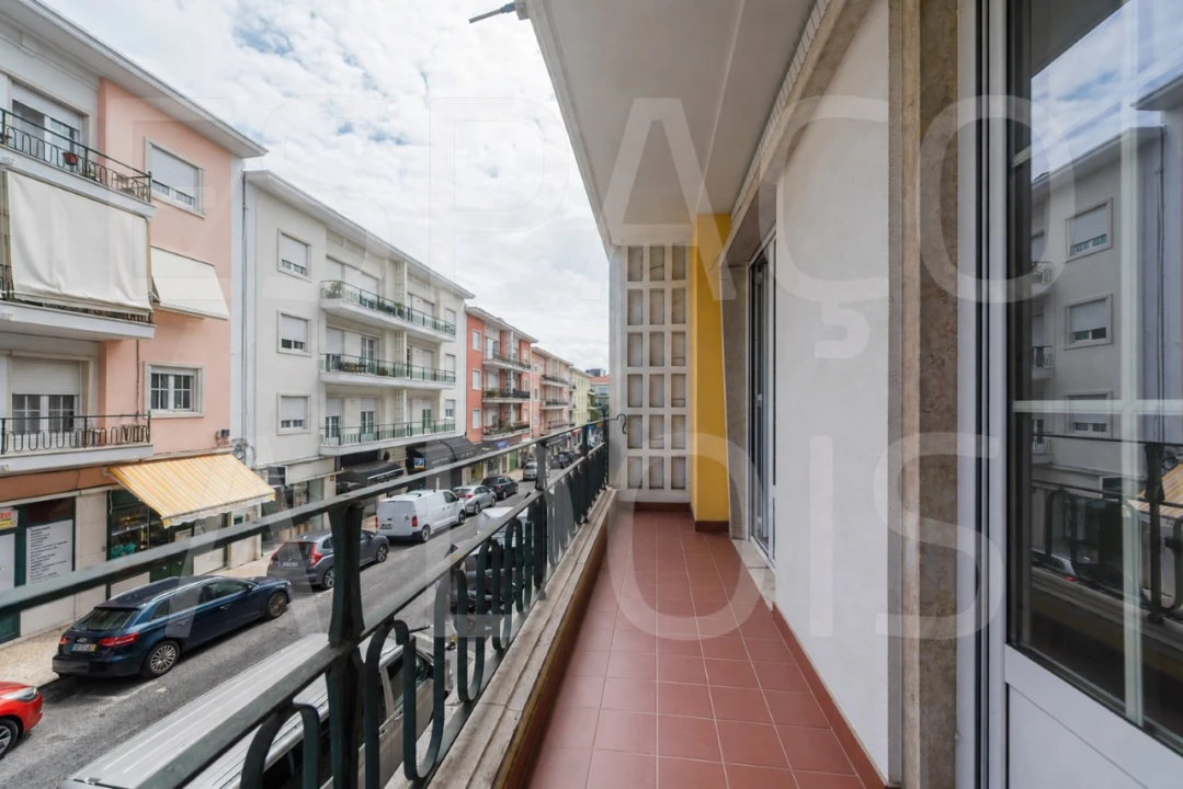 Apartamento T4 para Arrendamento em Alvalade Foto 37