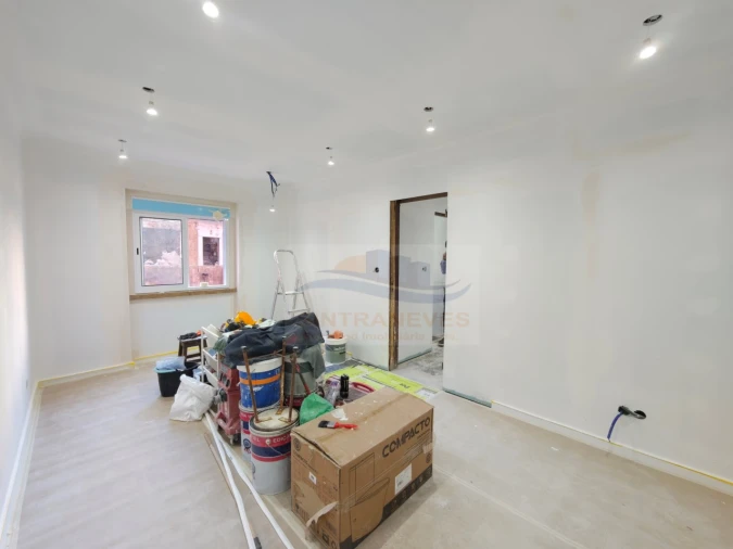 Apartamento T2 para Venda em Mina de Água Foto 5