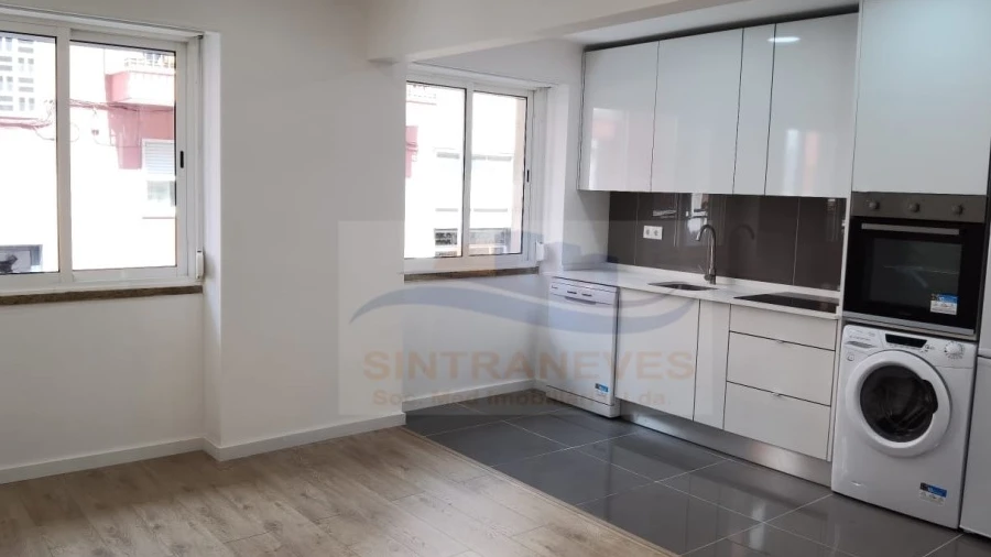 Apartamento T2 para Venda em Mina de Água