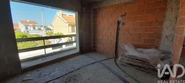 Moradia T3 para Venda em Fernao Ferro