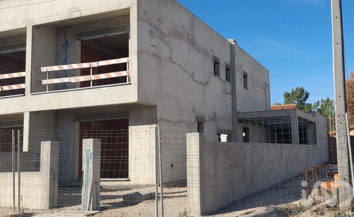 Moradia T3 para Venda em Fernao Ferro Foto 1