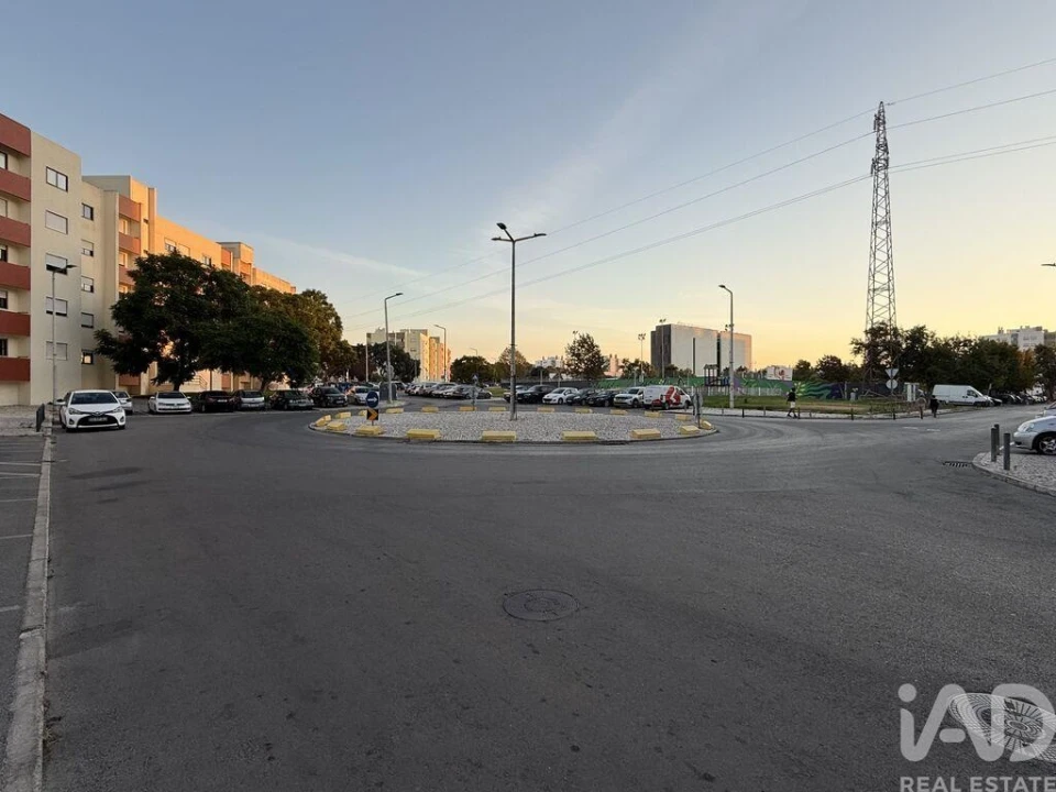 Apartamento T2 para Venda em Barreiro e Lavradio Foto 36