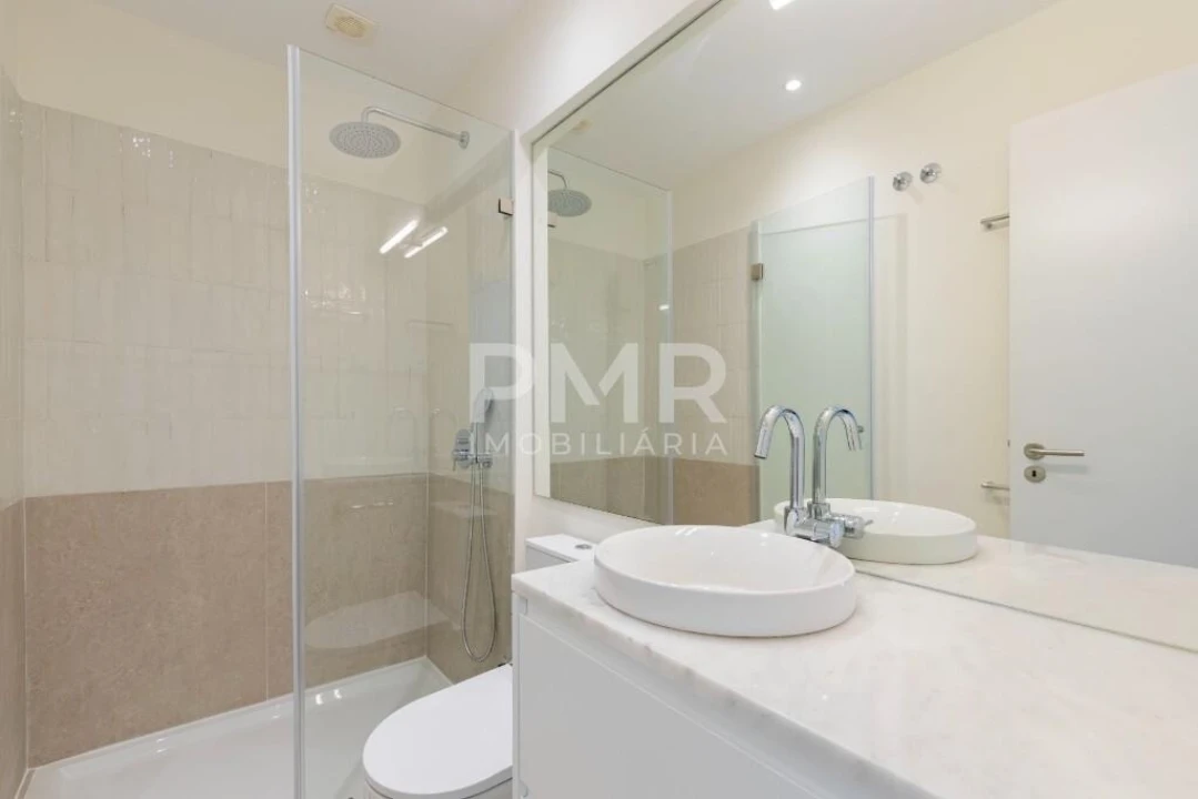 Apartamento T3 para Arrendamento em Lumiar Foto 15