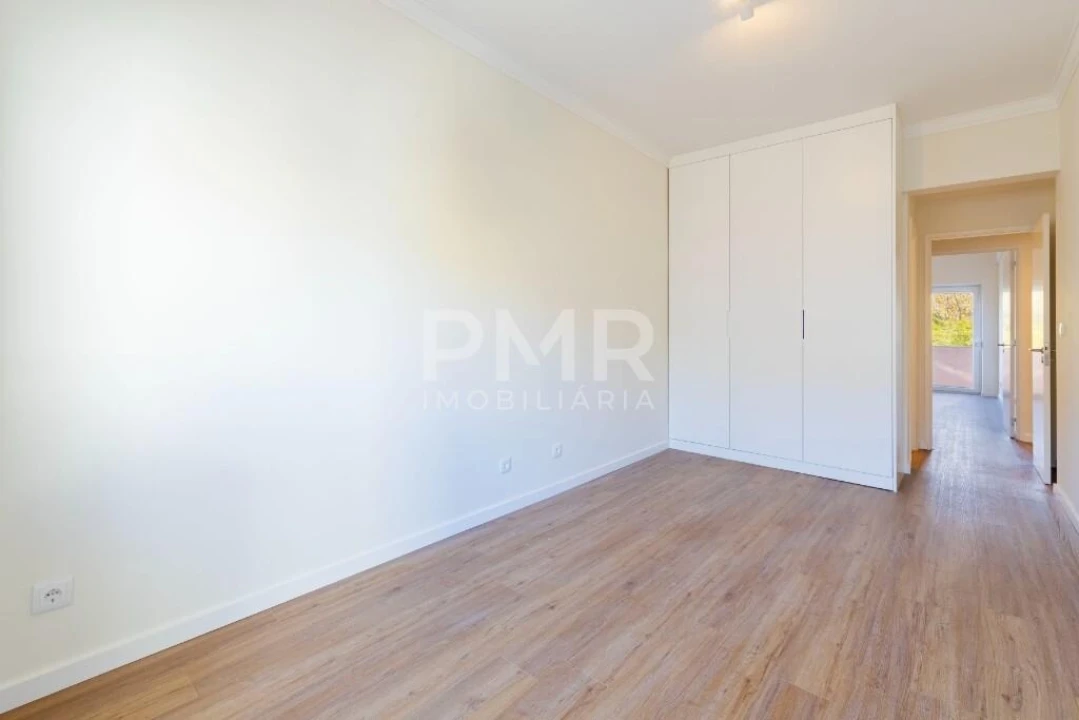 Apartamento T3 para Arrendamento em Lumiar Foto 20