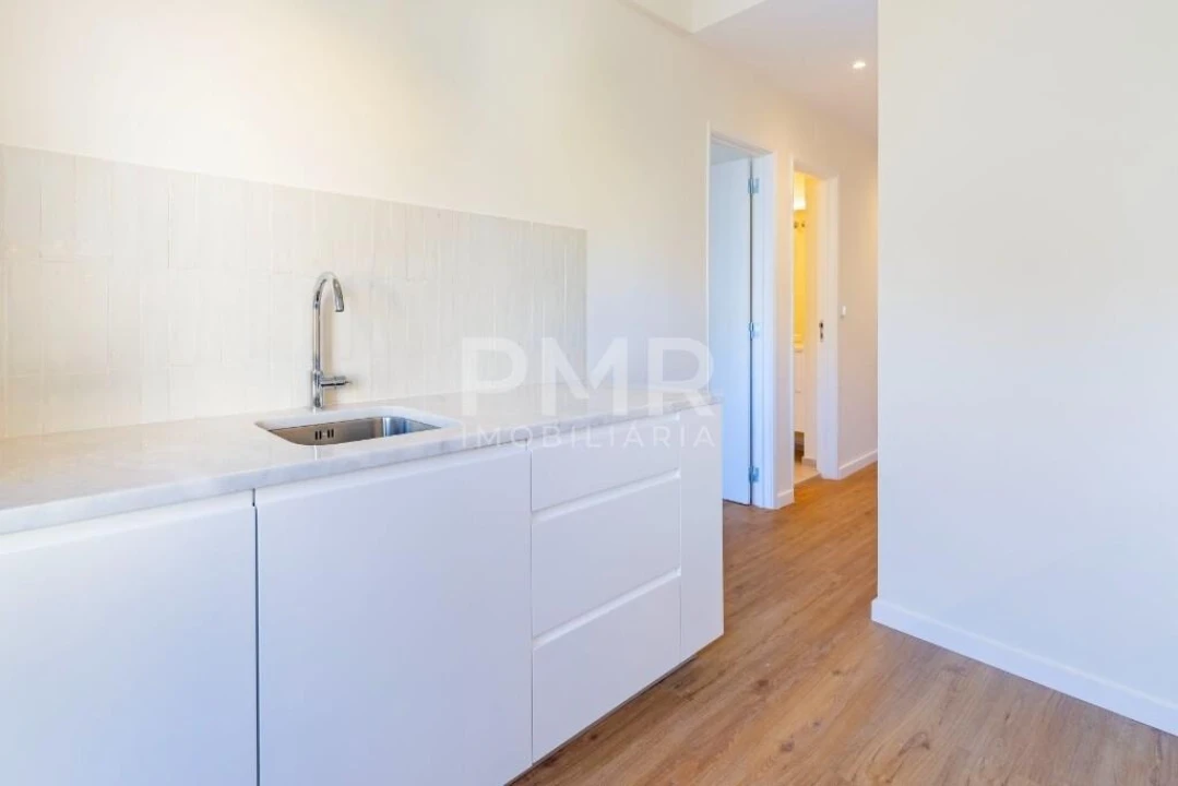 Apartamento T3 para Arrendamento em Lumiar Foto 10