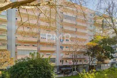 Apartamento T3 para Arrendamento em Lumiar