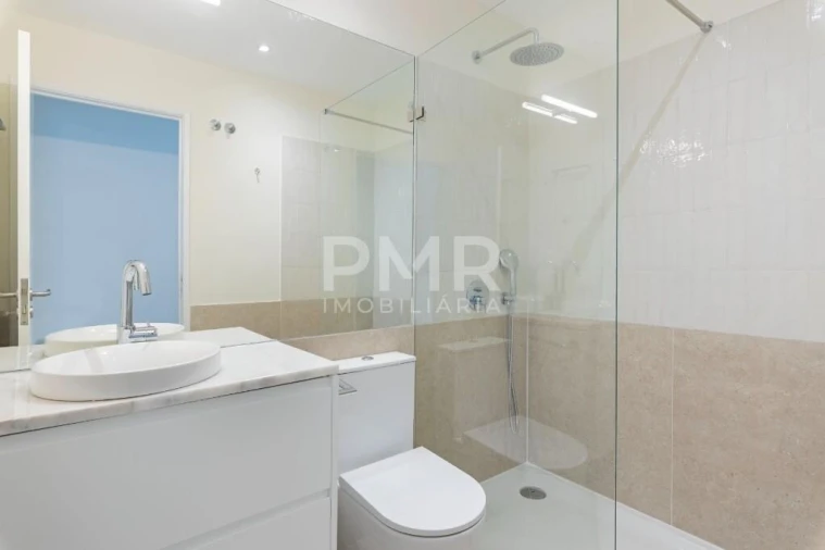 Apartamento T3 para Arrendamento em Lumiar Foto 19