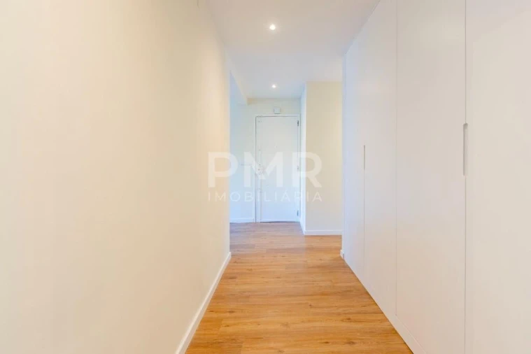 Apartamento T3 para Arrendamento em Lumiar Foto 8
