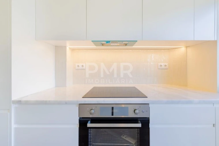 Apartamento T3 para Arrendamento em Lumiar Foto 11