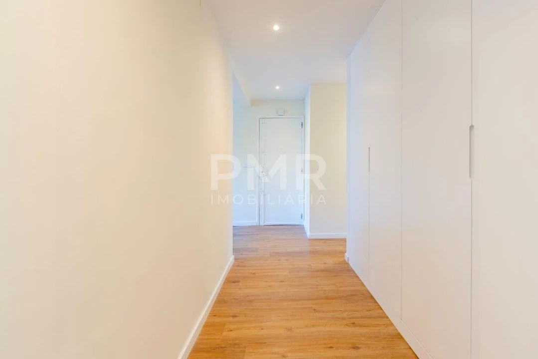 Apartamento T3 para Arrendamento em Lumiar Foto 8