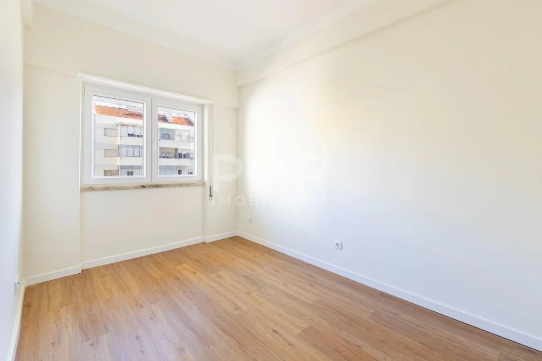 Apartamento T3 para Arrendamento em Lumiar Foto 13