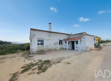 Moradia T3 para Venda em Lamas e Cercal