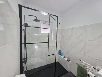 Moradia T3 para Venda em Lamas e Cercal