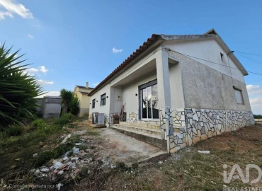 Moradia T3 para Venda em Lamas e Cercal