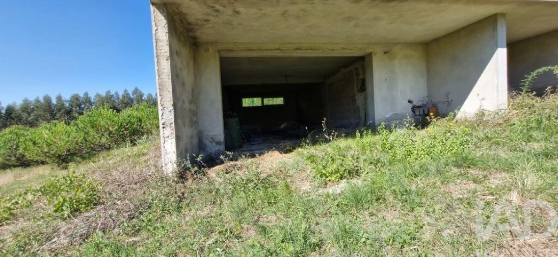Moradia T4 para Venda em Benedita Foto 29